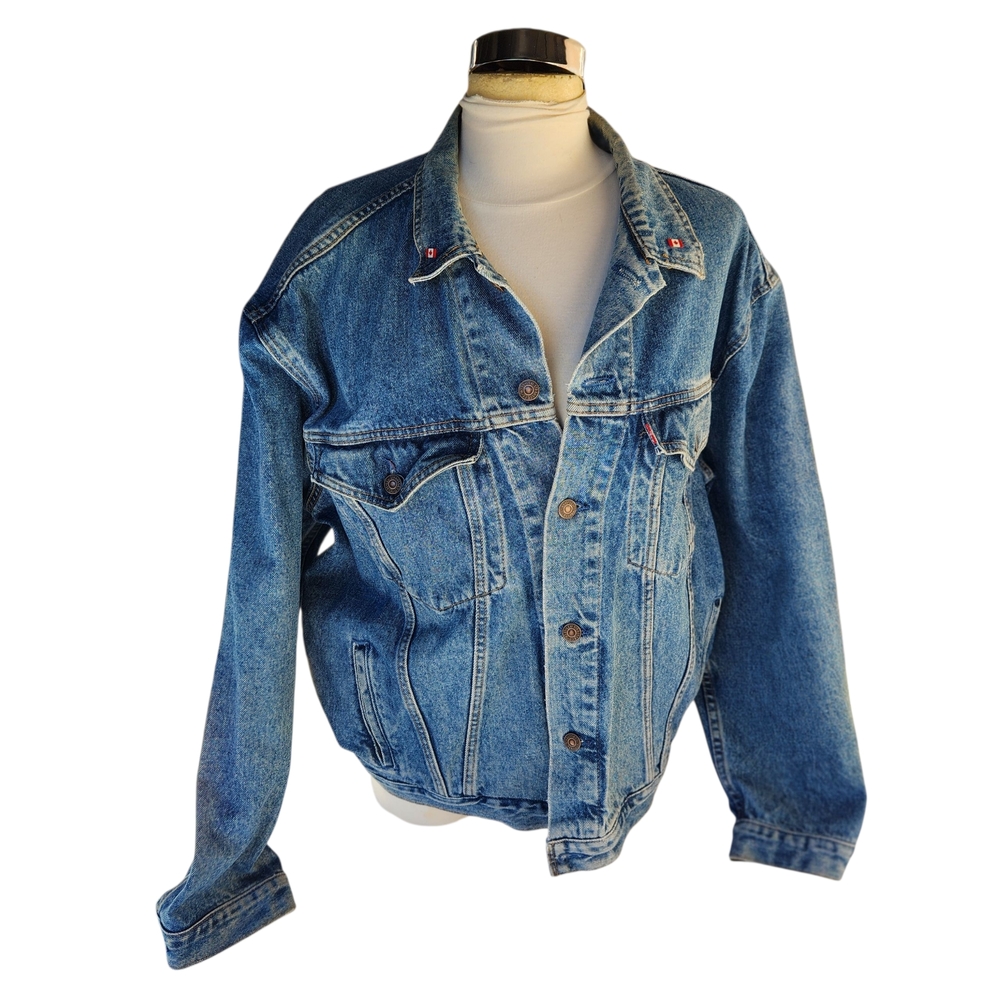 Classic Levis Blue Denim Jacket